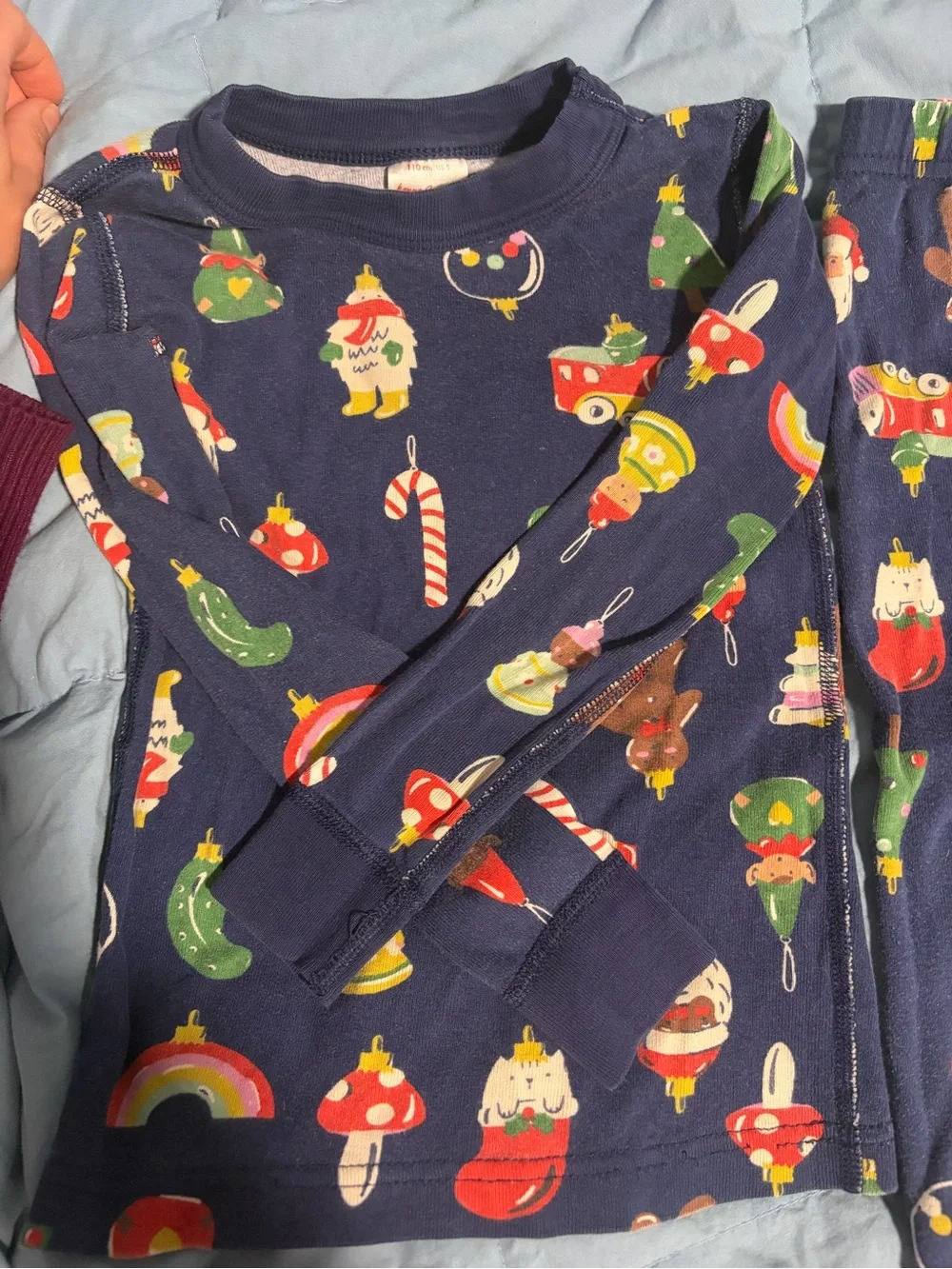Hanna Andersson Navy Holiday Character Print Pajama Set
